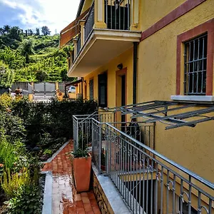 3* Bed & Breakfast Sally's